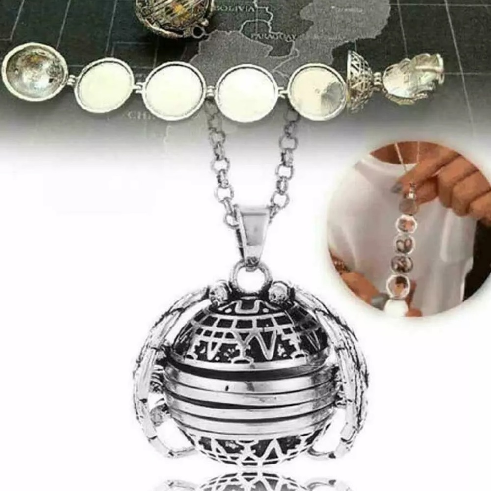 New Multi Photo Locket - Picture 2 of 15